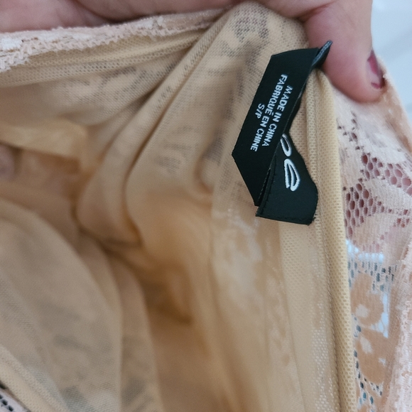 BEBE PINK WITH NUDE UNDERLAY - Picture 5 of 6